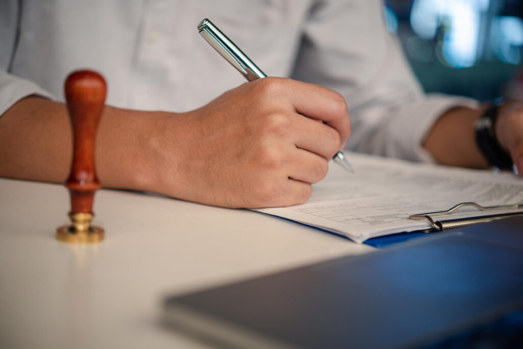 Разходи при покупка на нов апартамент – нотариални такси, данъци и вписване