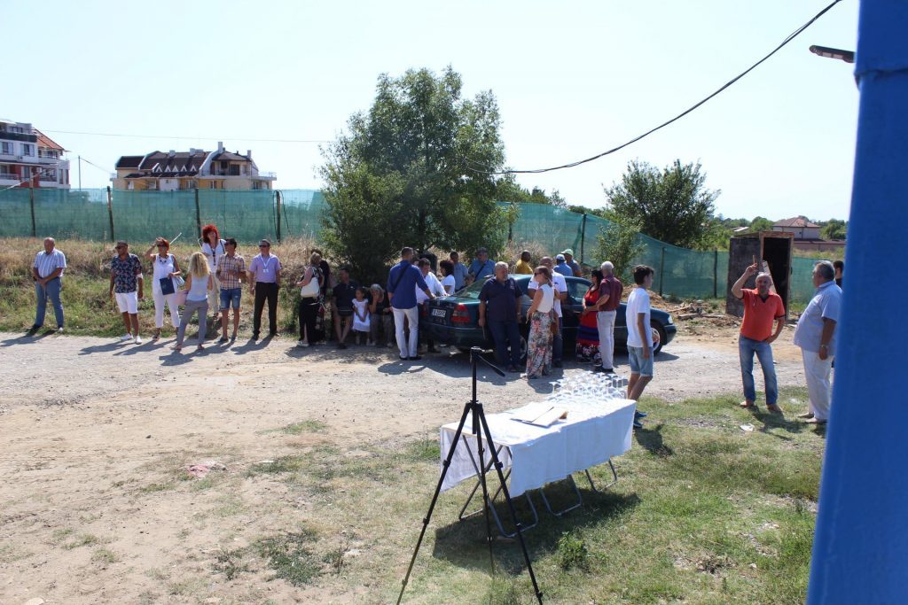 Виница Гадрън - първа комка на строежа