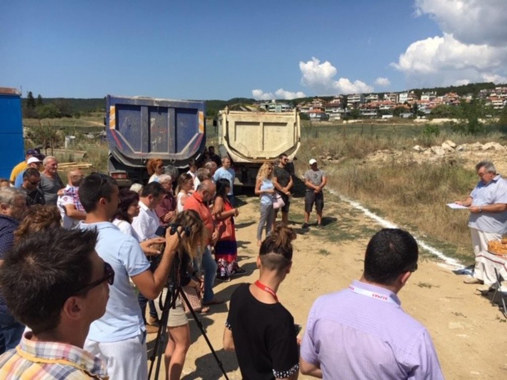 Виница Гадрън - първа комка на строежа апартаменти